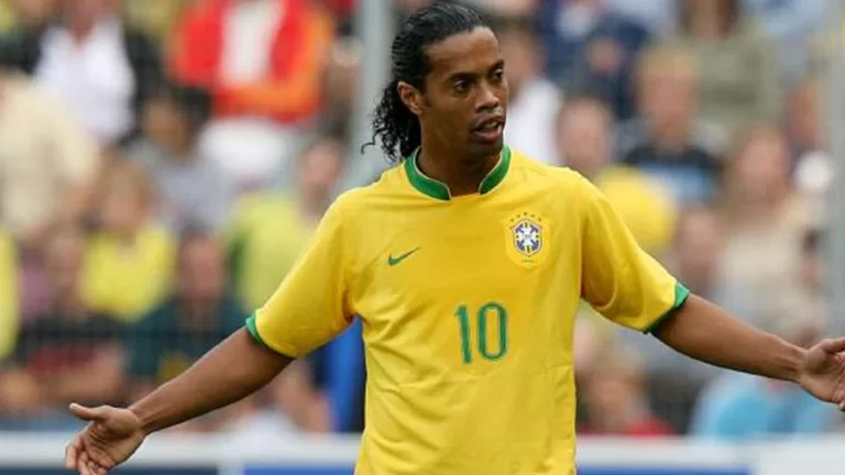 “Just Average Players” Ronaldinho Lashes Out at Current Brazil Players, Says Won’t Support Them at Copa America