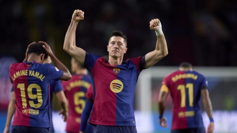 Robert Lewandowski Eyeing Messi and Ronaldo Club in Champions League