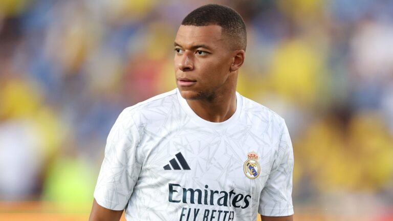 Kylian Mbappe in Real Madrid Squad for the Intercontinental Cup Despite Injury